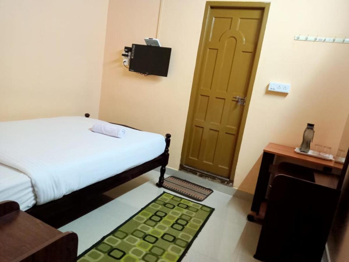 Mangalappillil Homestay Муннар Экстерьер фото